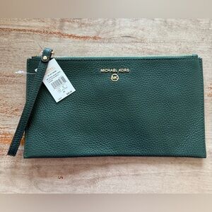 Michael Kors Jet Set Charm Racing Green Leather Zip Wristlet Clutch NWT